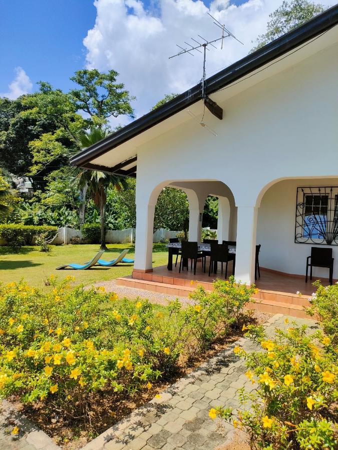 Villa Luana Yuna Au Cap Exterior photo